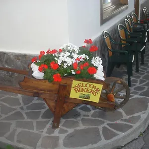 Larese Hotel